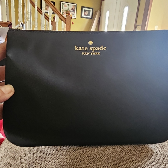 NWT Kate Spade Chelsea Medium Wristlet - Picture 7 of 9